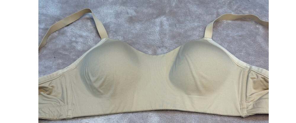 Knix One&Only Scoop Bra Last Call Wireless Beige Molded Cups Small S/P Nude